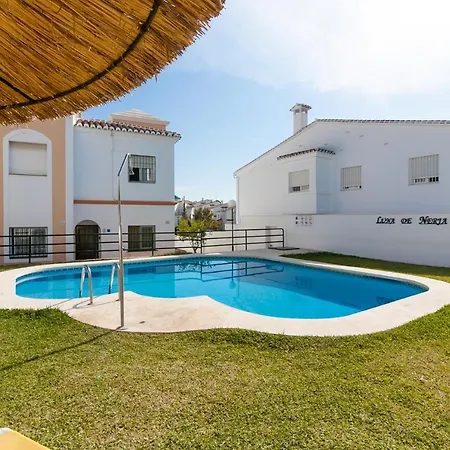 Apartamentos Luna De Nerja Exterior photo